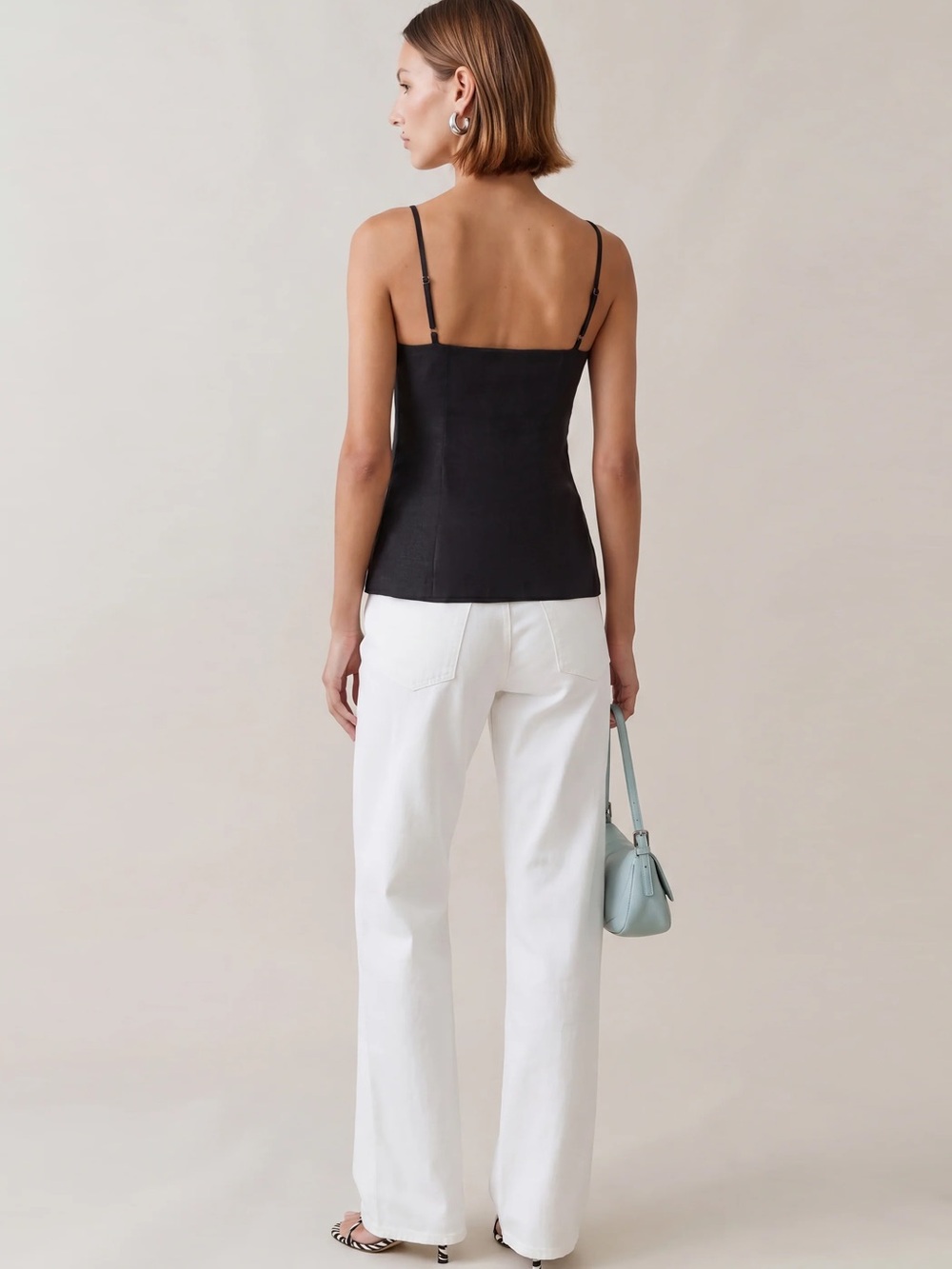 Few Moda Cecille Linen Button Tank - Picture 2 of 8